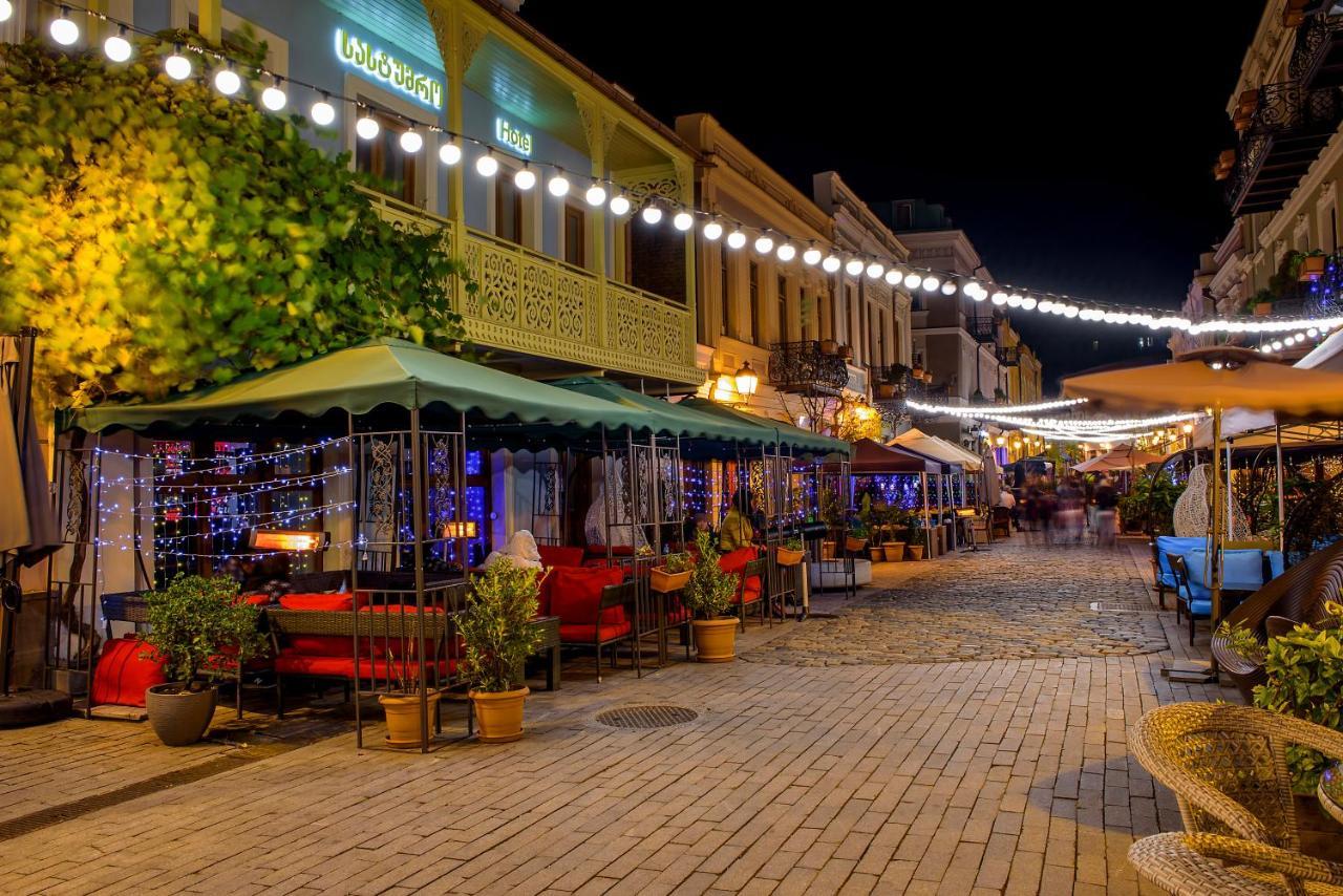 Hotel Adora Tiflis Dış mekan fotoğraf